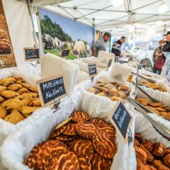 Verschiedene Gebäcksorten beim Französischen Markt