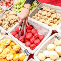 Verschiedene Gebäcksorten beim Französischen Markt