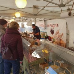 Wurststand beim Französischen Markt