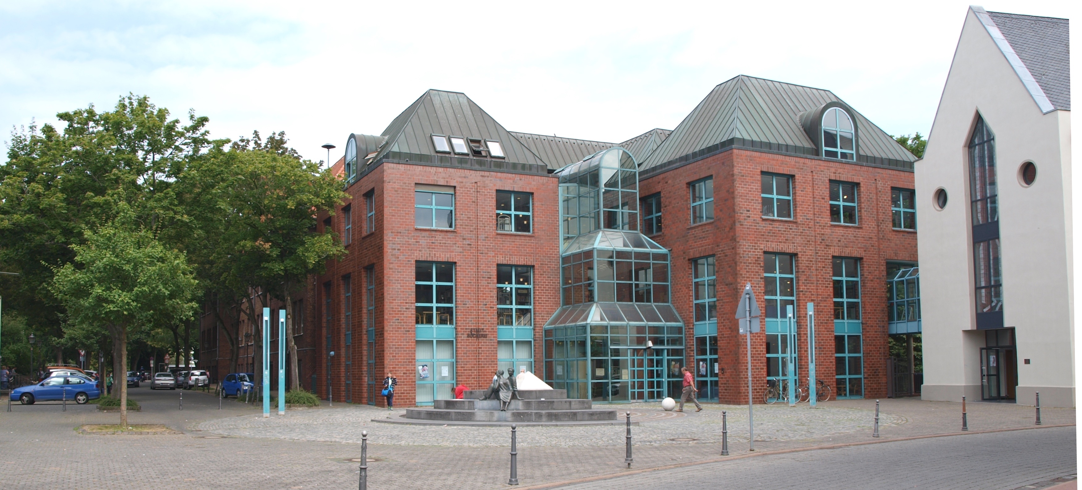 OLYMPUS DIGITAL CAMERA OLYMPUS DIGITAL CAMERA