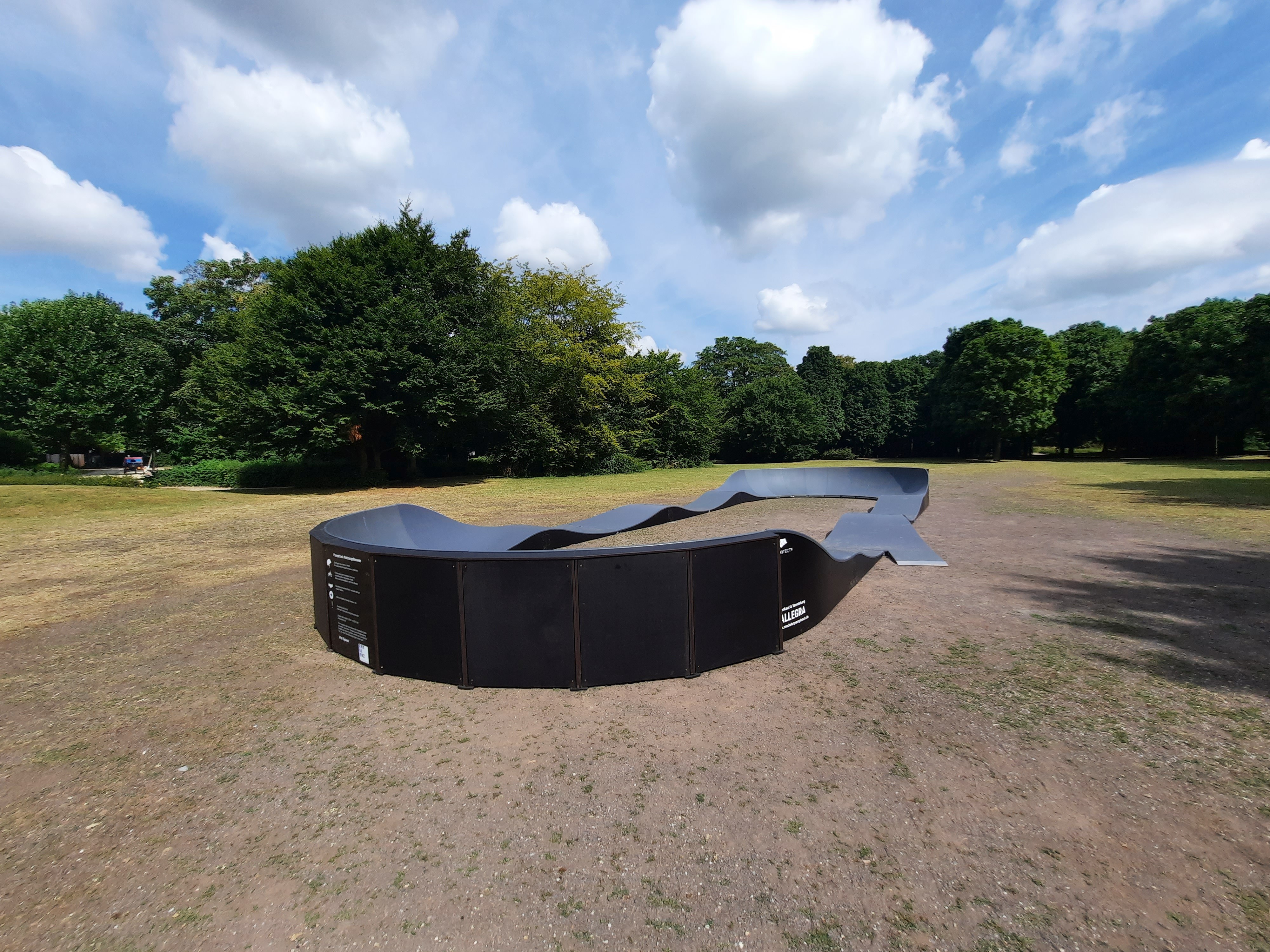 Mobile Pumptrack-Anlage im Ziegelweiherpark