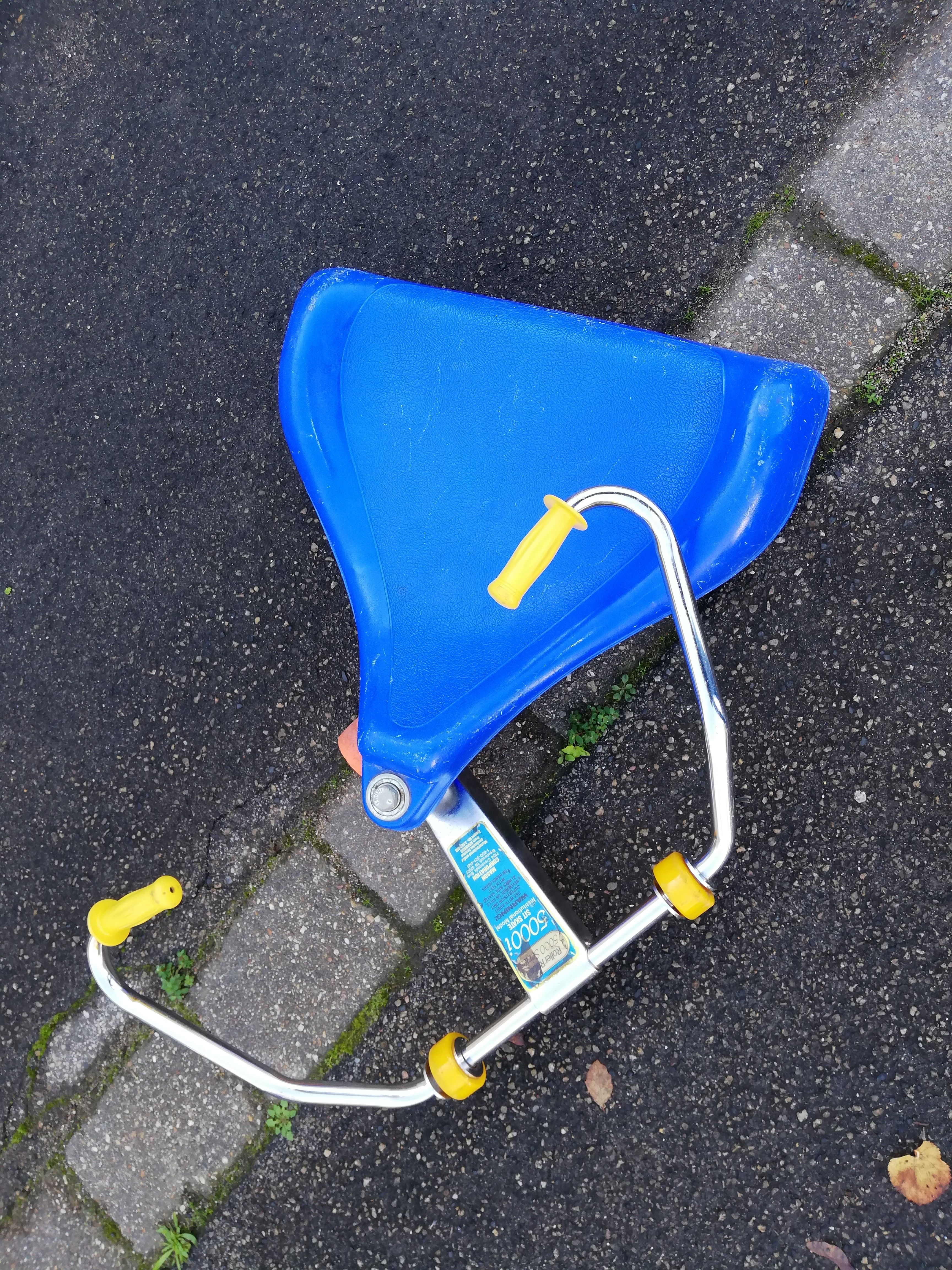 Skatekart: Das Skatekart ist ein neuer, aktiver Fahrspaß.