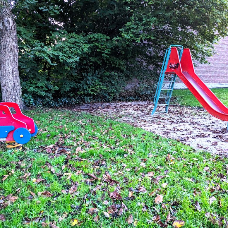 Spielgeräte auf dem Spielplatz Buscherkamp/ Allensteiner Straße