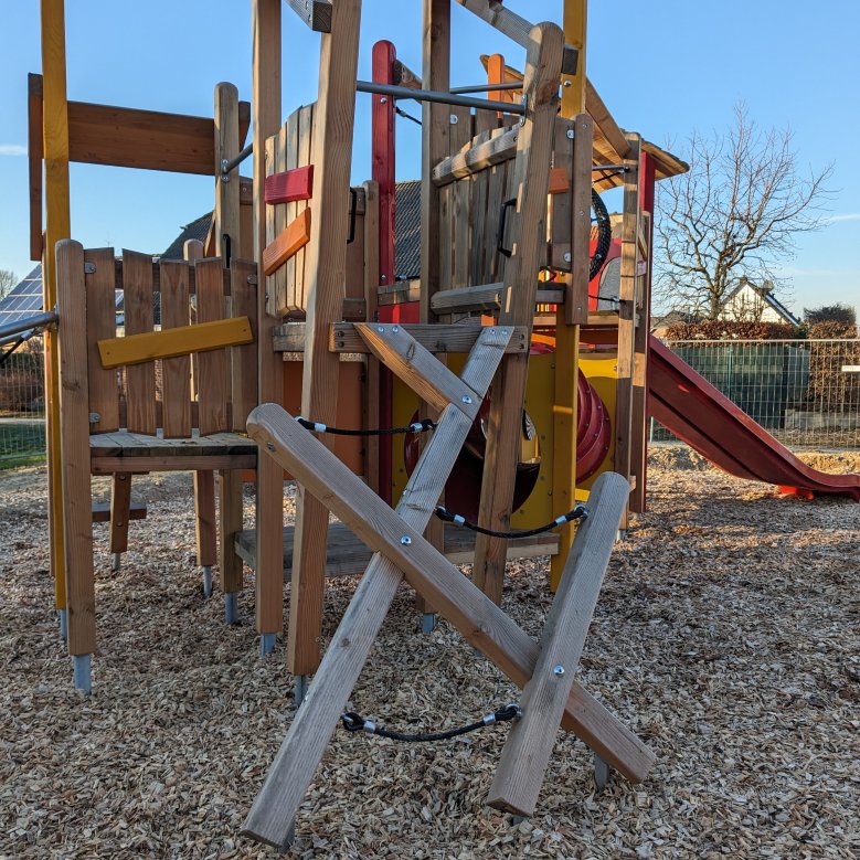 Spielgerät auf dem Spielplatz Am Eselsweg, Granterath