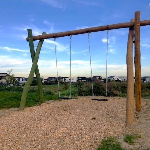 Spielgeräte auf dem Spielplatz Keyenberg (neu)