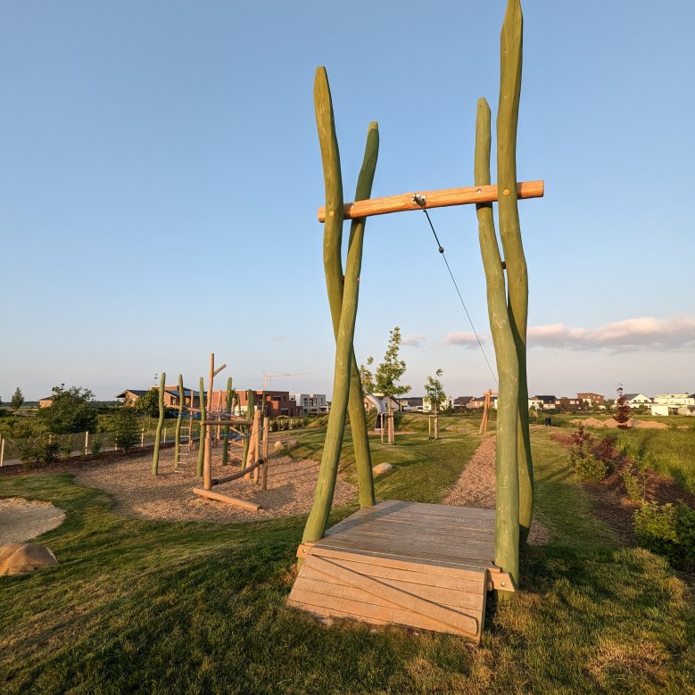 Spielgeräte auf dem Spielplatz Keyenberg (neu)