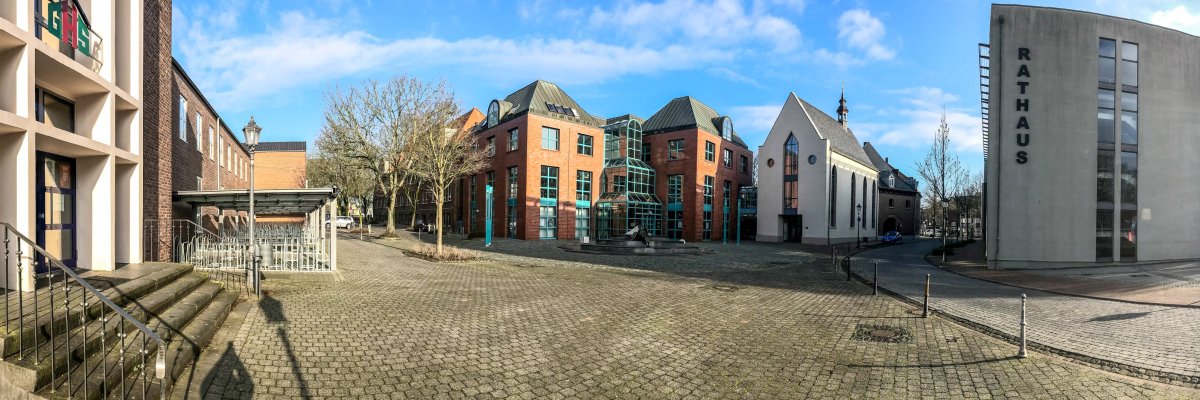 Panoramabild Bücherei Gasthausstraße