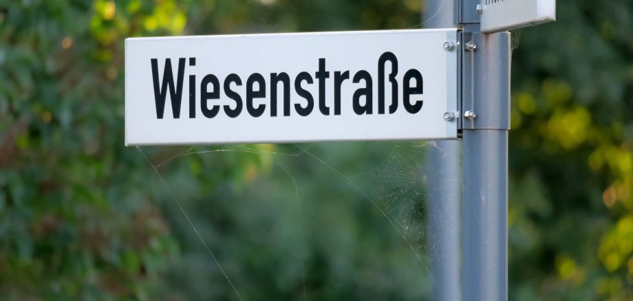 Ein Straßenschild.