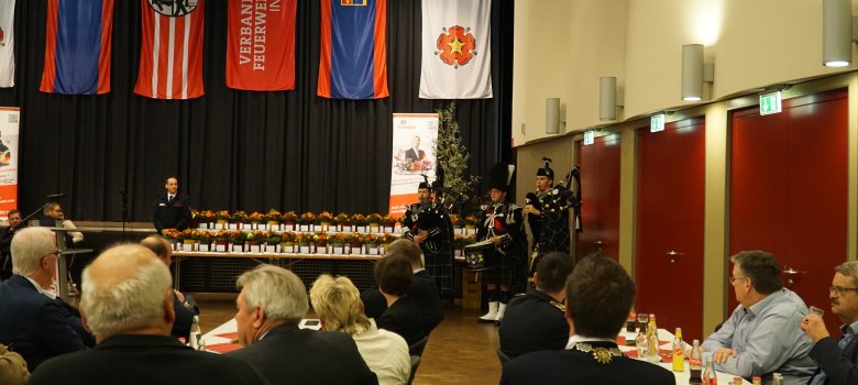 Der Abend wurde musikalisch von der MacKenzie Pipe Band begleitet.