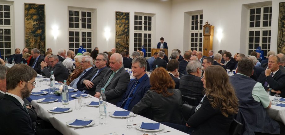 Gäste beim Schöffenessen 2022 im Alten Rathaus