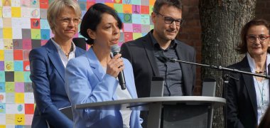 Integrationskoordinatorin Samira Meurer während ihrer Rede