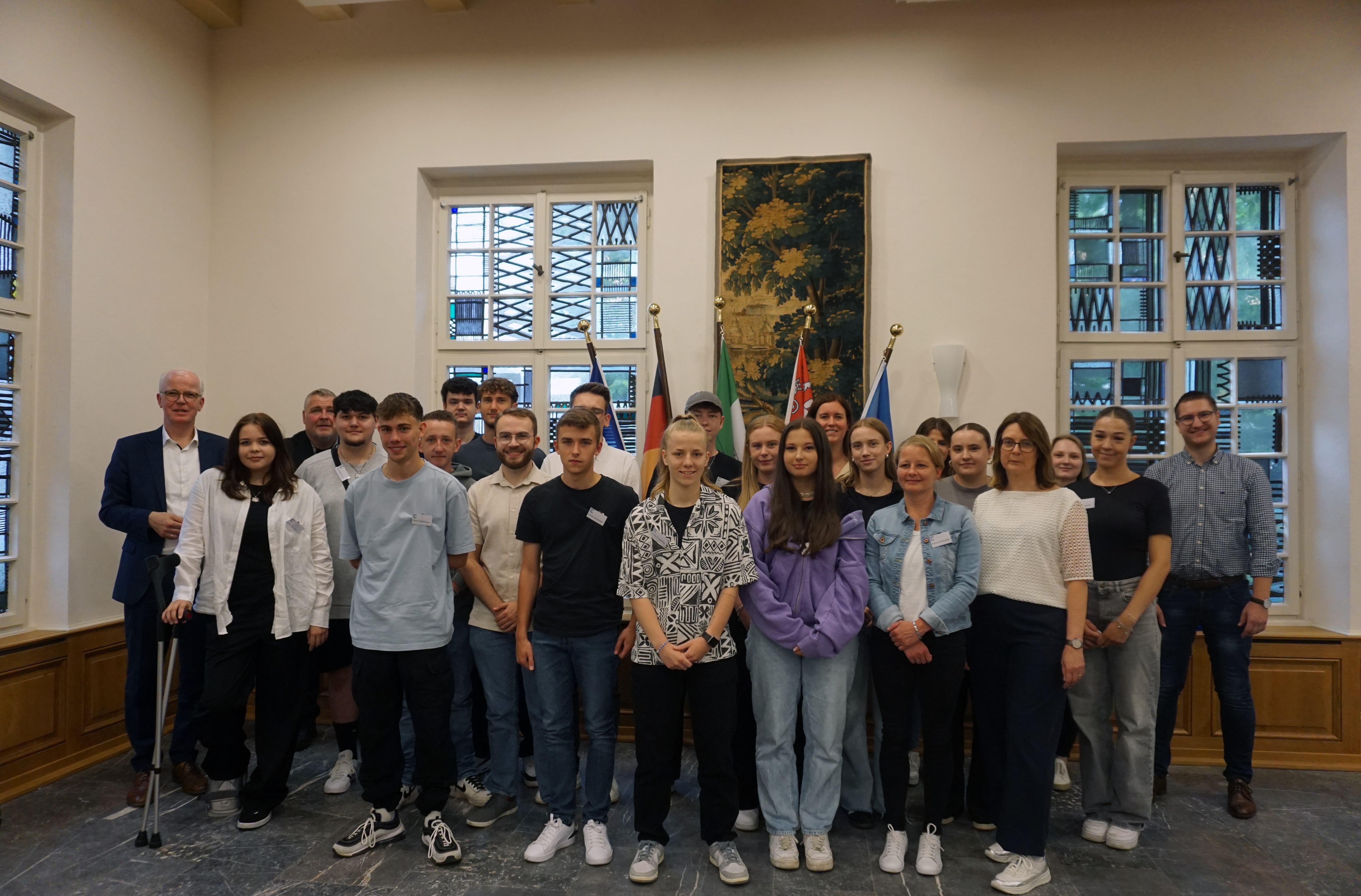 Gruppenfoto mit neuen Azubis