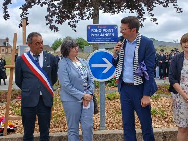 Einweihung des Peter-Jansen-Kreisverkehrs