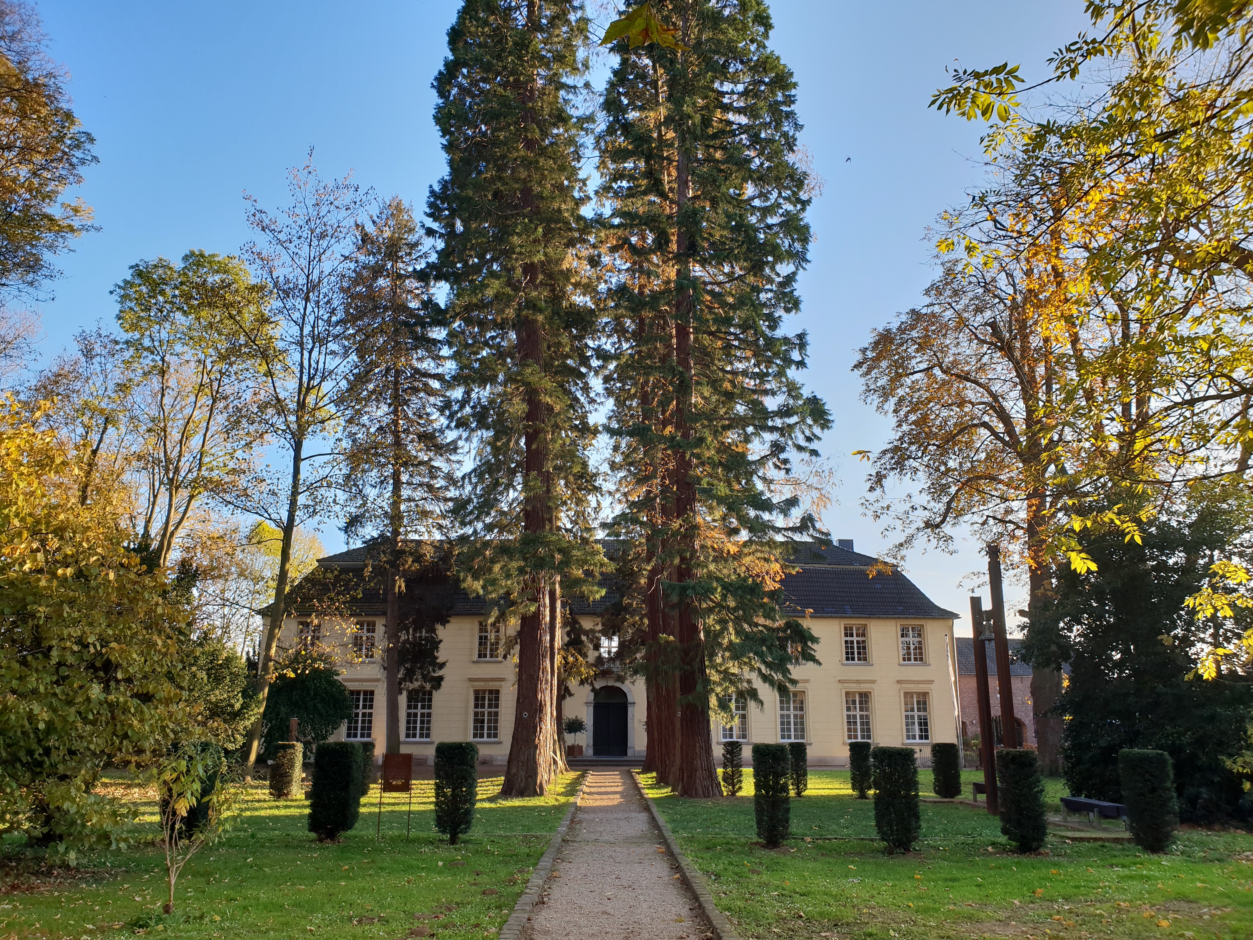 Haus Hohenbusch Herrenhaus  Frontansicht