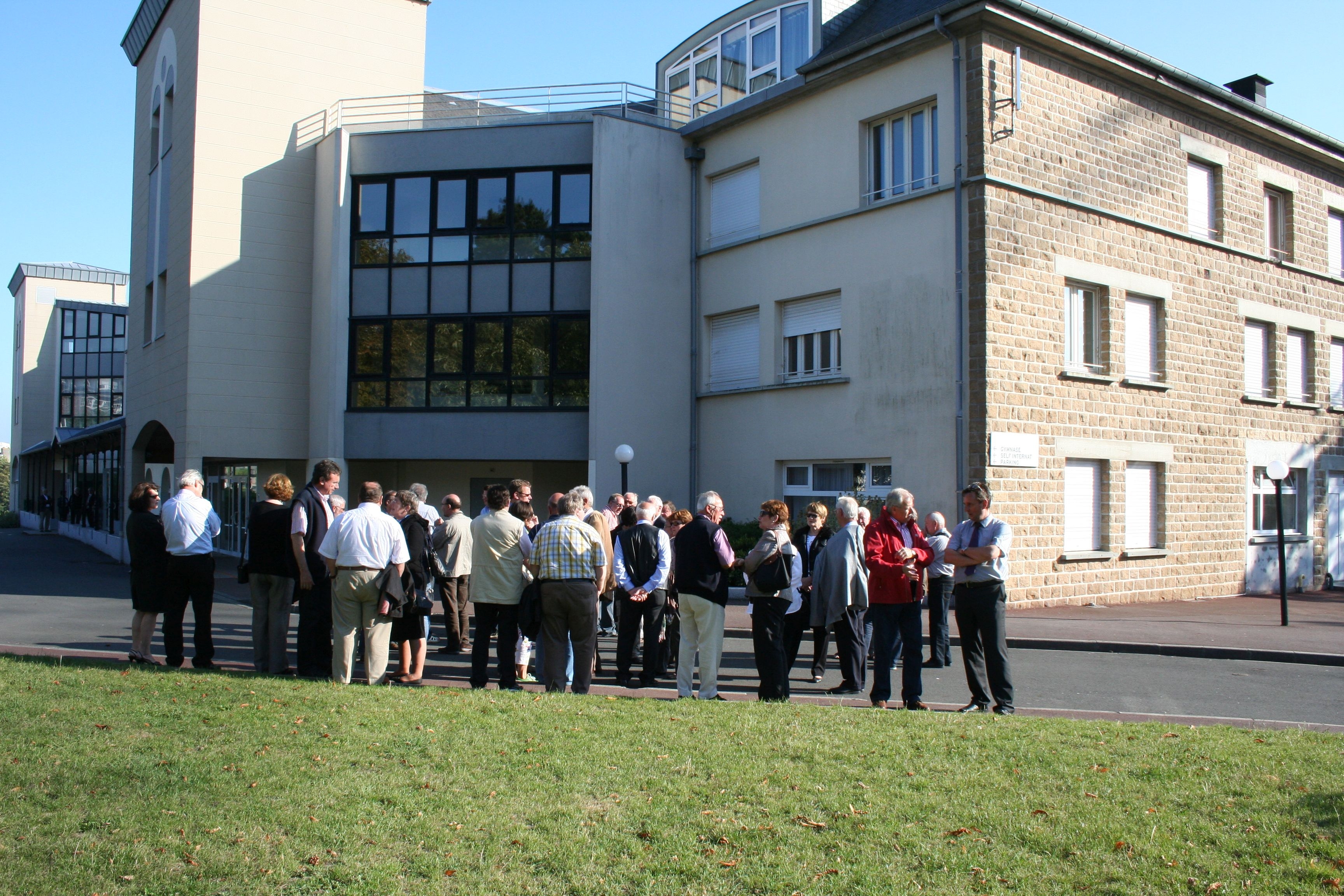Die Gäste aus Erkelenz besuchen das Lycée Sévigné in Granville
