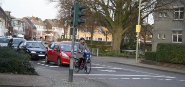 Aufstellfläche Radfahrende an Kreuzungen